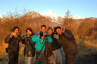 左からコーイチローさん、ＦＲＰ屋さん、加藤先生、青い月さん、僕